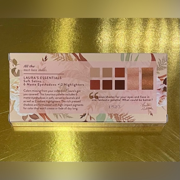 Makeup Beauty Bundle - Picture 2 of 5